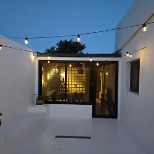 Habitación en casa particular Alunita & Pirita, Con Jardin, Terraza Y Wifi En Zona Tranquila Y Centrica, Nazaret